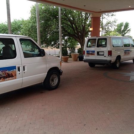 Hotel Wyndham Garden Amarillo Extérieur photo
