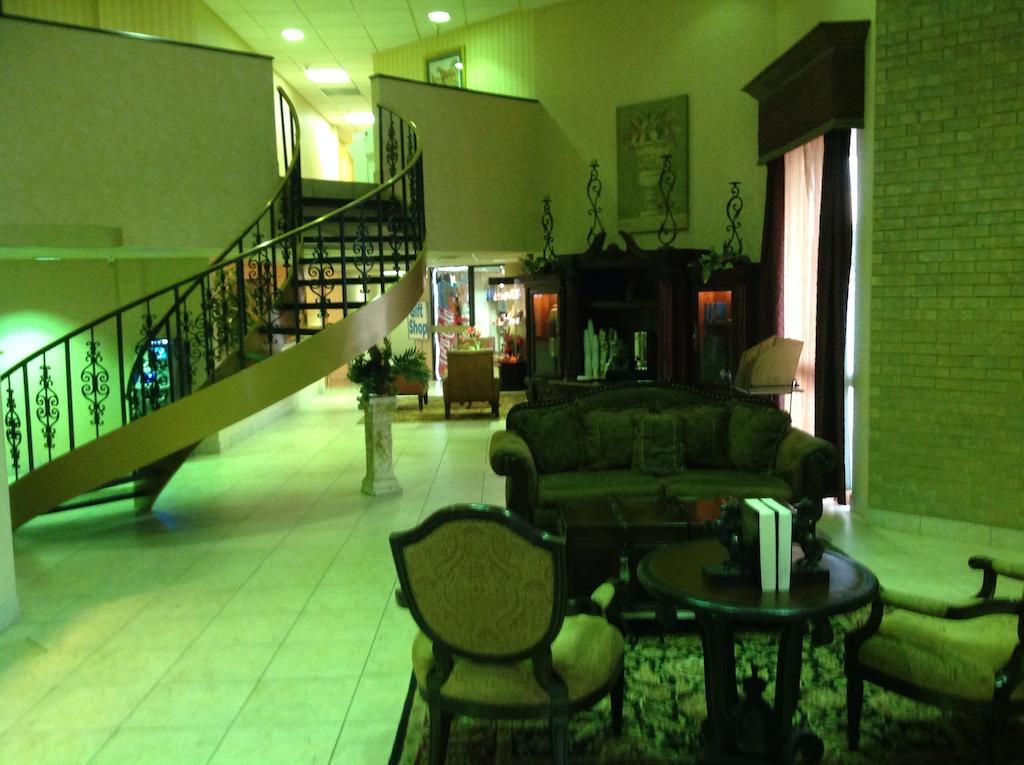 Hotel Wyndham Garden Amarillo Extérieur photo